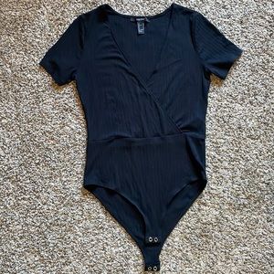 F21 || Black plunging bodysuit